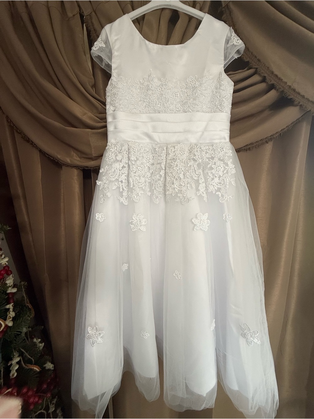 Girls white lace formal dress